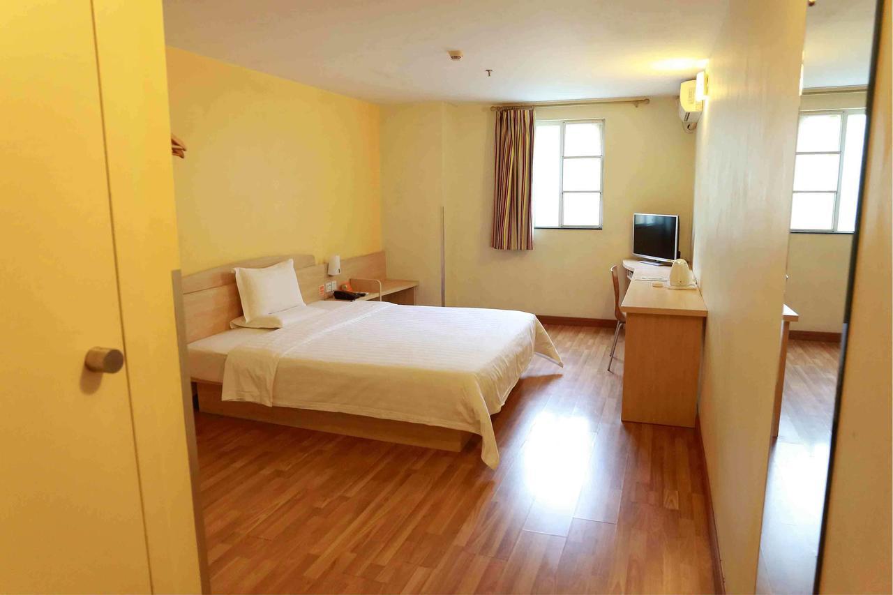 7Days Inn Ezhou Wuchang Avenue Dongjiang International Extérieur photo