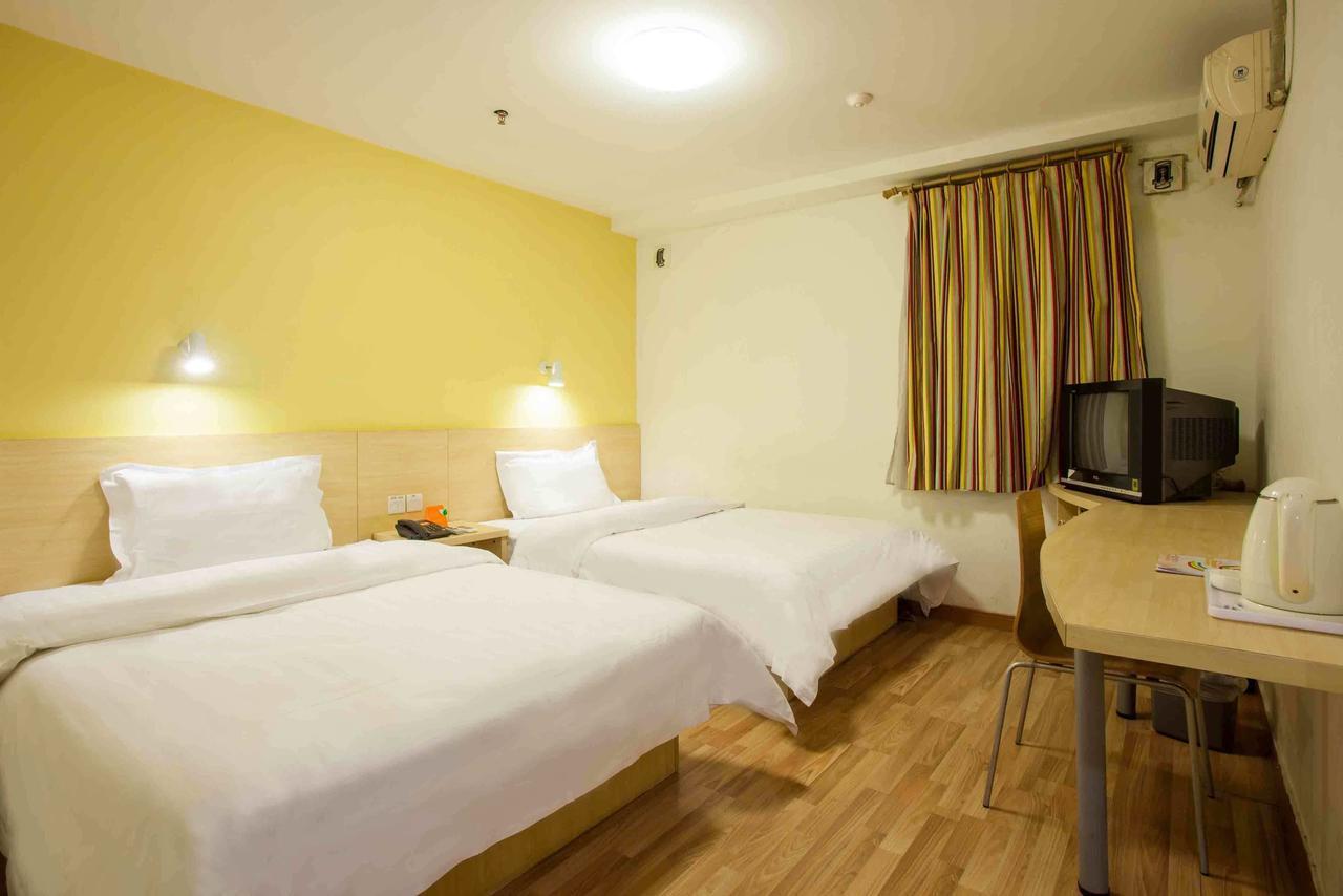 7Days Inn Ezhou Wuchang Avenue Dongjiang International Extérieur photo